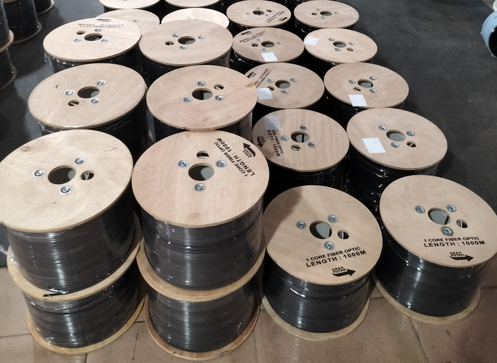 How to choose FTTH drop cable？